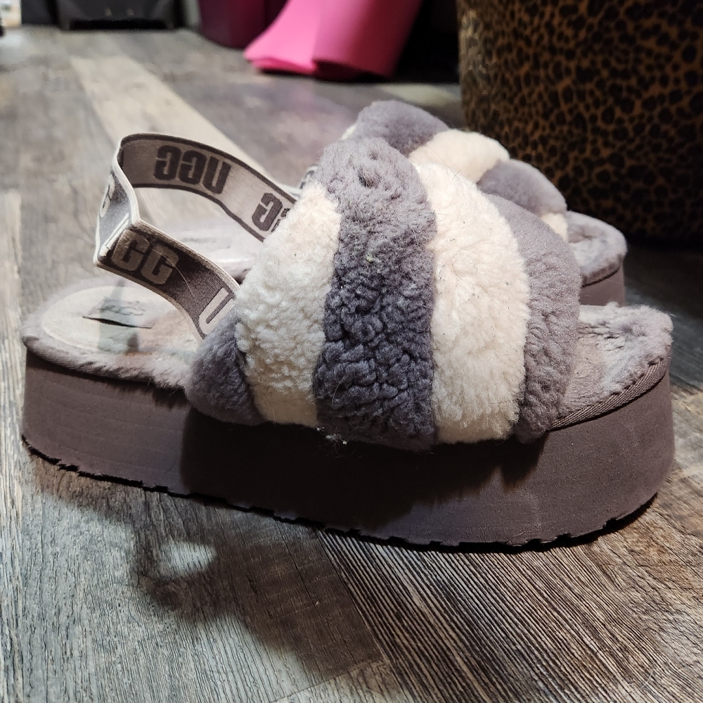 UGG Platform Slides Grey and White, Good Condition